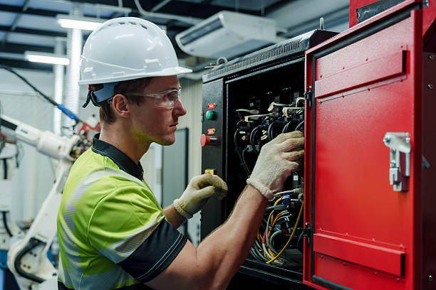 24/7 Emergency Electrical Repair experts in Decorah, IA
